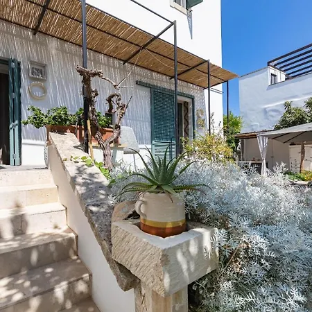 Dimora Lopez 3* Οτράντο