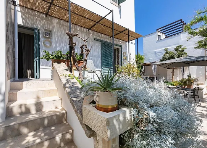 Dimora Lopez 3* Οτράντο