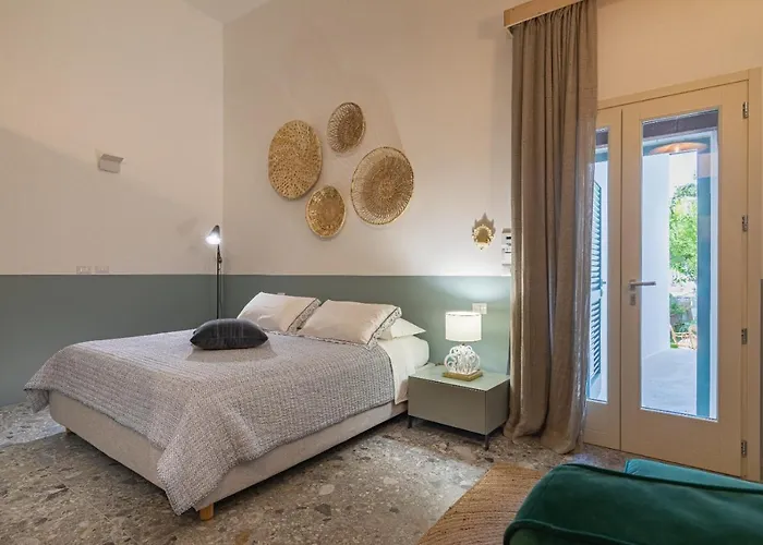 Bed and Breakfast Dimora Lopez 3*