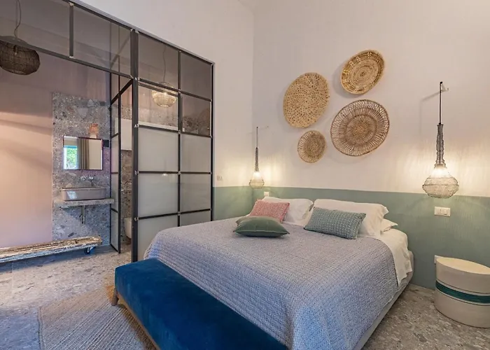 Bed and Breakfast Dimora Lopez 3*